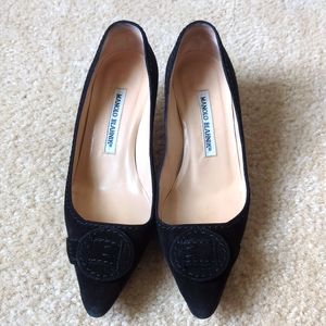 Manolo Blahnik black suede kitten heels size 35.5